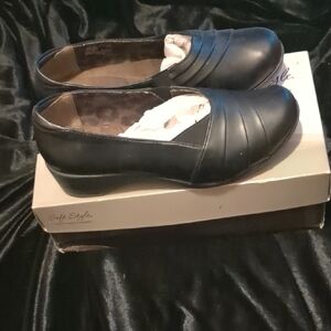 Soft Style Classic Black Loafers